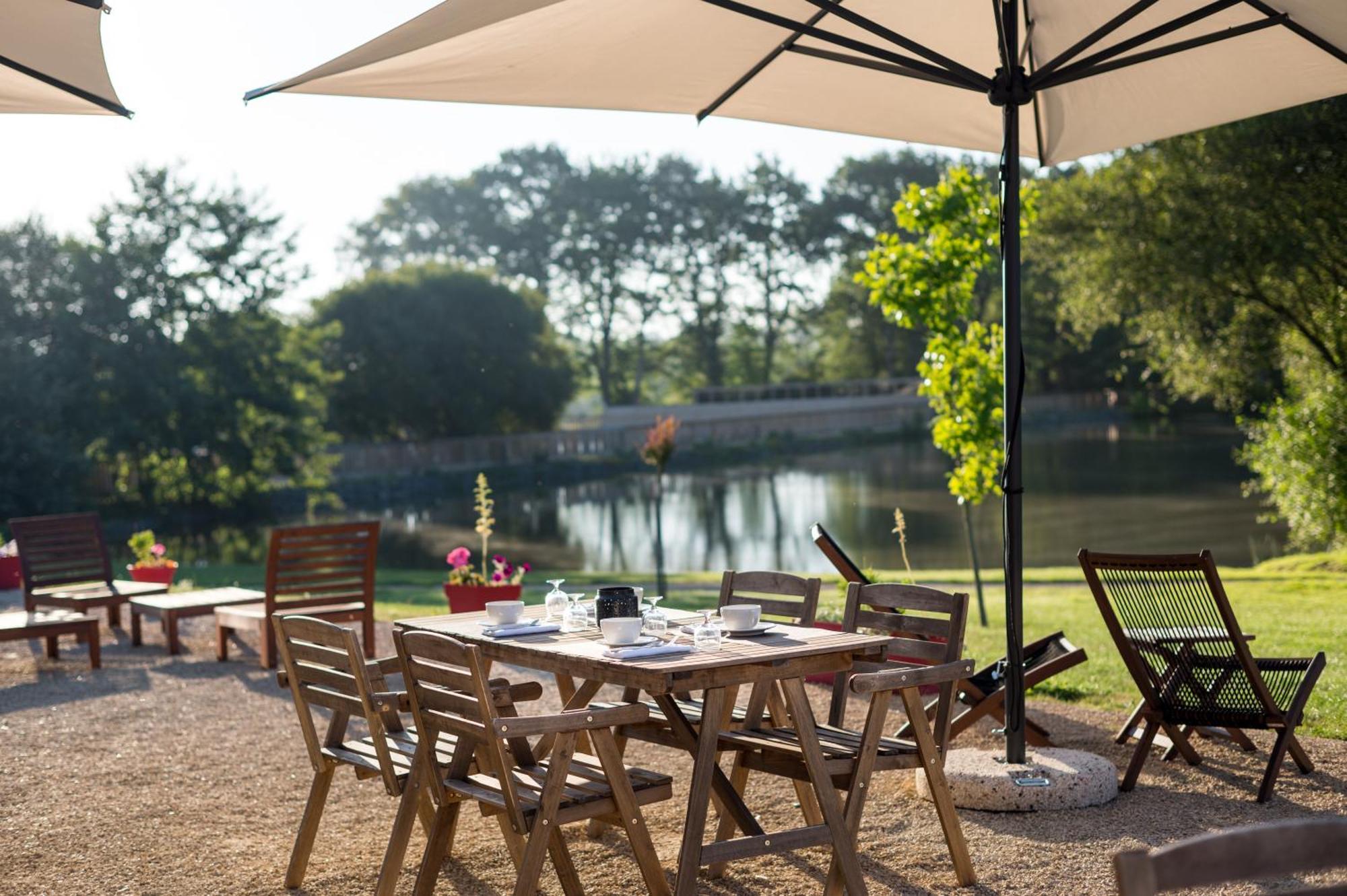 Domaine Melusine - A 2Km Du Puy Dufou France ! Hotel Les Epesses Luaran gambar